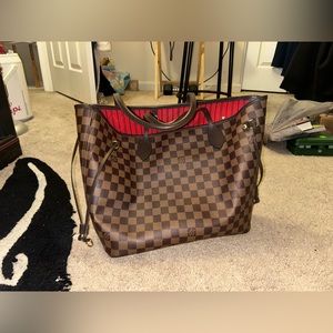 BARELY USED LOUIS VUITTON NEVERFULL TOTE
